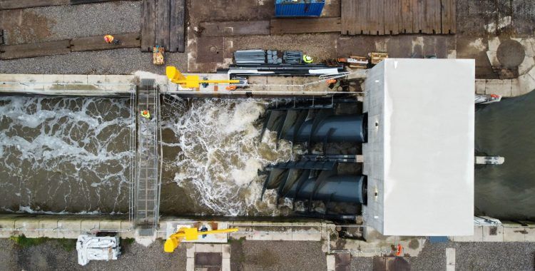 Peel Ports to harness hydropower at QEII Dock, England